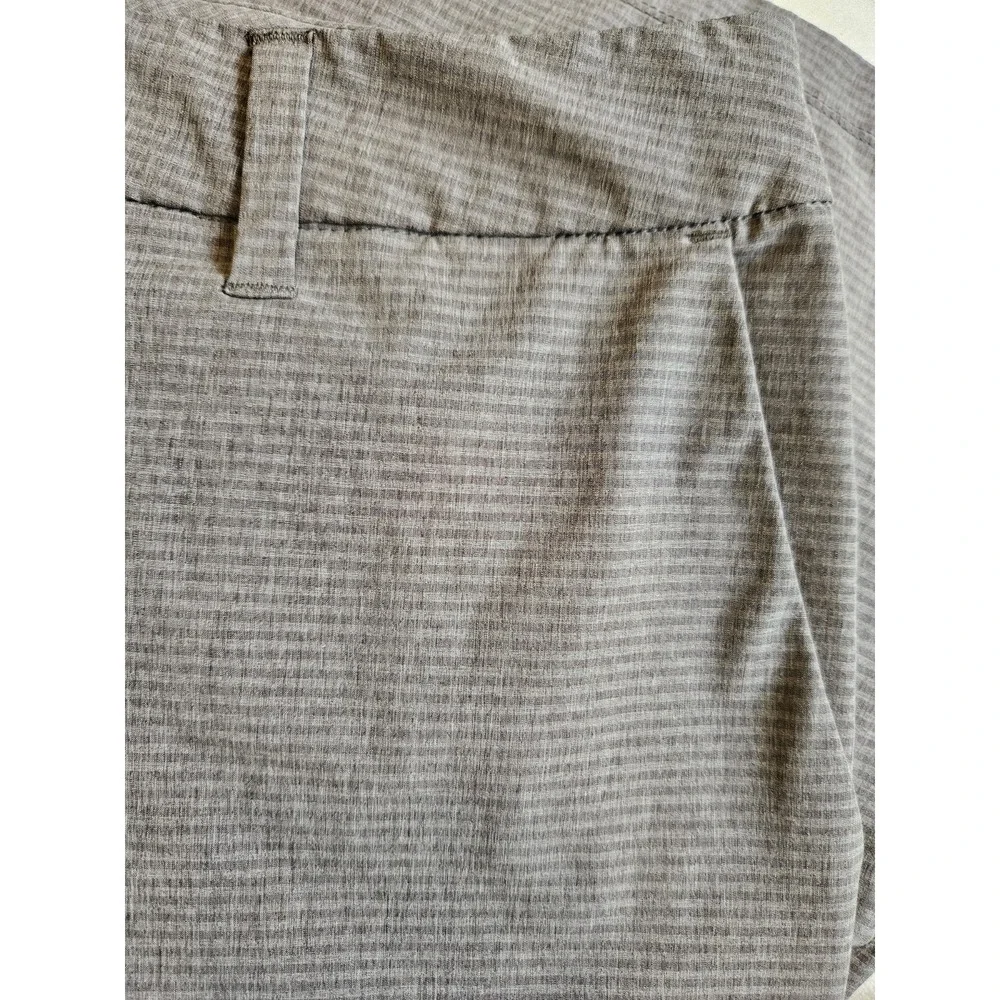 Hang Ten Shorts Men's 36 Gray Flat Front Chino Performance Polyester (35x10.5)